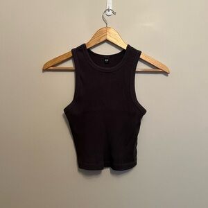 Uniqlo tank